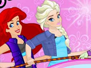 Play Princess vs Villains Tug of War