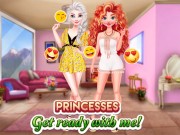 Play Princesses Get Ready with Me!